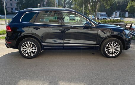 Volkswagen Touareg III, 2014 год, 3 000 000 рублей, 2 фотография