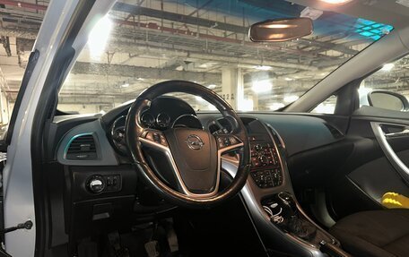 Opel Astra J, 2013 год, 1 000 000 рублей, 8 фотография