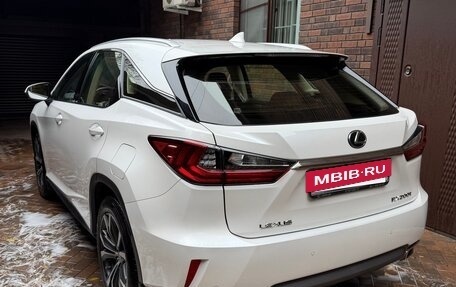 Lexus RX IV рестайлинг, 2017 год, 4 500 000 рублей, 4 фотография