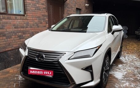 Lexus RX IV рестайлинг, 2017 год, 4 500 000 рублей, 2 фотография