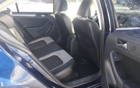 Volkswagen Jetta VI, 2012 год, 945 000 рублей, 15 фотография