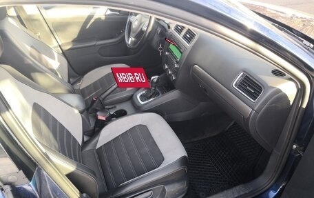 Volkswagen Jetta VI, 2012 год, 945 000 рублей, 14 фотография