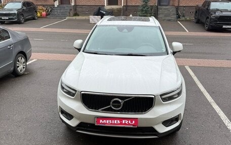 Volvo XC40 I, 2019 год, 3 000 000 рублей, 1 фотография