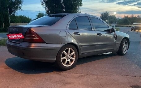 Mercedes-Benz C-Класс, 2004 год, 350 000 рублей, 5 фотография
