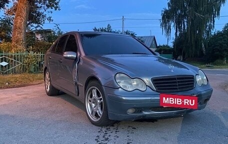 Mercedes-Benz C-Класс, 2004 год, 350 000 рублей, 2 фотография