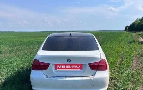BMW 3 серия, 2011 год, 1 100 000 рублей, 4 фотография