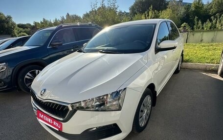 Skoda Rapid II, 2021 год, 1 600 000 рублей, 2 фотография