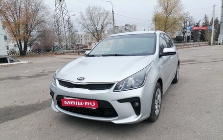 KIA Rio IV, 2019 год, 850 000 рублей, 2 фотография
