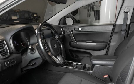 KIA Sportage IV рестайлинг, 2019 год, 2 300 200 рублей, 19 фотография