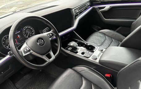 Volkswagen Touareg III, 2020 год, 5 800 000 рублей, 7 фотография