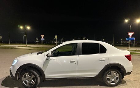 Renault Logan II, 2020 год, 1 000 000 рублей, 2 фотография