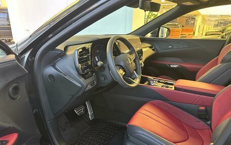 Lexus RX IV рестайлинг, 2025 год, 12 300 000 рублей, 3 фотография