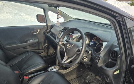 Honda Fit III, 2009 год, 800 000 рублей, 12 фотография
