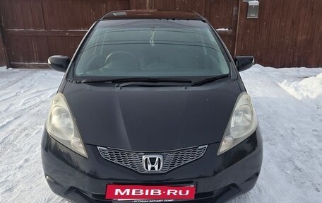 Honda Fit III, 2009 год, 800 000 рублей, 2 фотография
