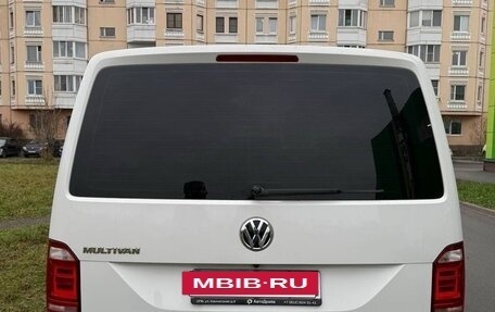 Volkswagen Multivan T6 рестайлинг, 2018 год, 5 500 000 рублей, 4 фотография