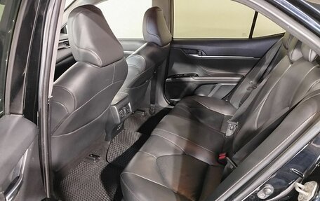 Toyota Camry, 2019 год, 2 900 000 рублей, 13 фотография