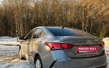 Hyundai Solaris II рестайлинг, 2021 год, 1 500 000 рублей, 3 фотография