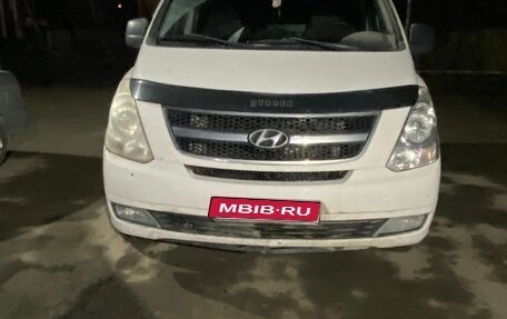 Hyundai Grand Starex Grand Starex I рестайлинг 2, 2008 год, 690 000 рублей, 1 фотография