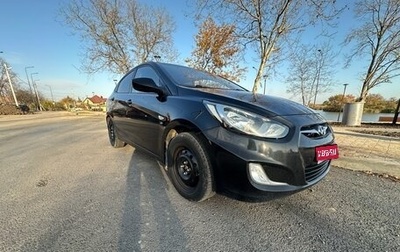 Hyundai Solaris II рестайлинг, 2013 год, 730 000 рублей, 1 фотография