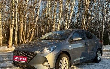 Hyundai Solaris II рестайлинг, 2021 год, 1 500 000 рублей, 11 фотография