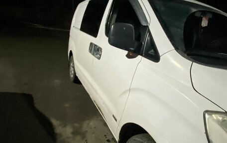 Hyundai Grand Starex Grand Starex I рестайлинг 2, 2008 год, 690 000 рублей, 3 фотография