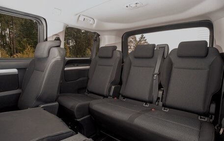 Peugeot Traveller I, 2019 год, 1 550 000 рублей, 4 фотография