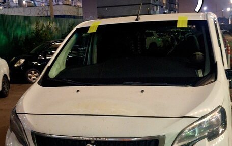 Peugeot Traveller I, 2019 год, 1 550 000 рублей, 11 фотография