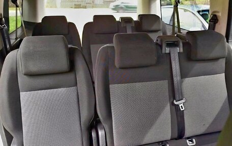 Peugeot Traveller I, 2019 год, 1 550 000 рублей, 10 фотография