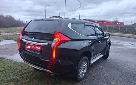 Mitsubishi Pajero Sport III рестайлинг, 2018 год, 2 950 000 рублей, 4 фотография