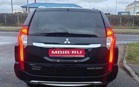 Mitsubishi Pajero Sport III рестайлинг, 2018 год, 2 950 000 рублей, 13 фотография