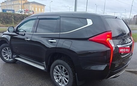 Mitsubishi Pajero Sport III рестайлинг, 2018 год, 2 950 000 рублей, 14 фотография