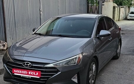 Hyundai Elantra VI рестайлинг, 2018 год, 1 750 000 рублей, 2 фотография