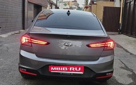 Hyundai Elantra VI рестайлинг, 2018 год, 1 750 000 рублей, 4 фотография