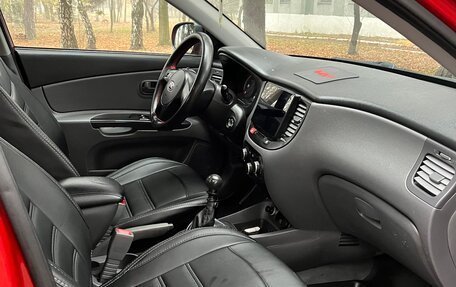 KIA Rio II, 2011 год, 800 000 рублей, 8 фотография