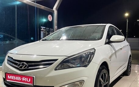 Hyundai Solaris II рестайлинг, 2014 год, 880 000 рублей, 1 фотография