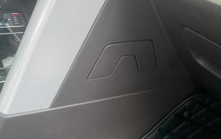 Land Rover Discovery IV, 2018 год, 3 300 000 рублей, 25 фотография