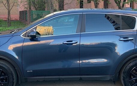 KIA Sportage IV рестайлинг, 2021 год, 1 870 000 рублей, 2 фотография