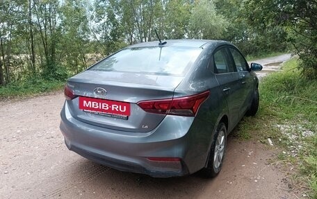 Hyundai Solaris II рестайлинг, 2018 год, 1 100 000 рублей, 4 фотография