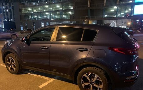 KIA Sportage IV рестайлинг, 2021 год, 1 870 000 рублей, 5 фотография