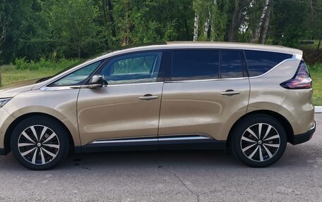 Renault Espace V рестайлинг, 2017 год, 2 200 000 рублей, 2 фотография