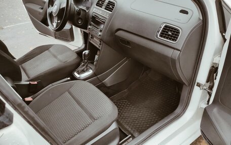 Volkswagen Polo VI (EU Market), 2012 год, 810 000 рублей, 9 фотография