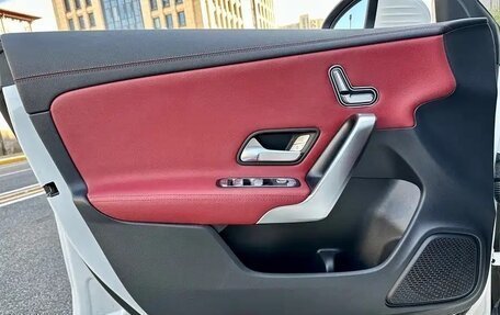 Mercedes-Benz CLA, 2022 год, 2 654 000 рублей, 12 фотография