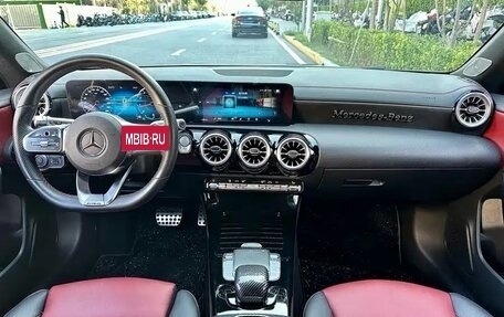 Mercedes-Benz CLA, 2022 год, 2 654 000 рублей, 7 фотография