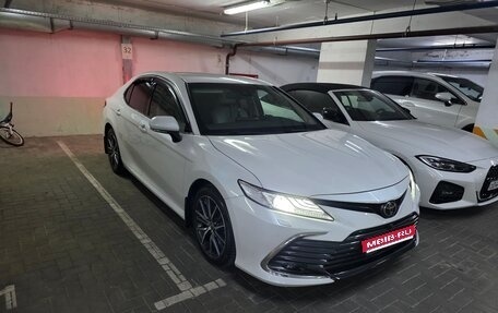 Toyota Camry, 2021 год, 3 250 000 рублей, 1 фотография