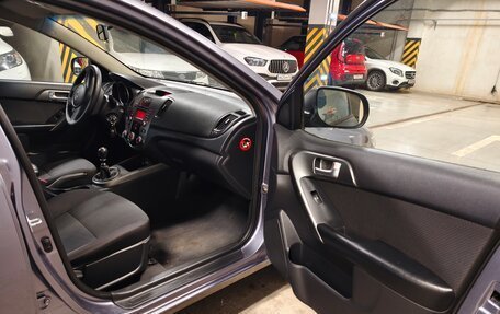 KIA Cerato III, 2010 год, 695 000 рублей, 21 фотография