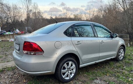 Volkswagen Polo VI (EU Market), 2013 год, 750 000 рублей, 2 фотография