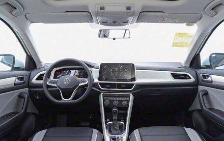 Volkswagen T-Roc I, 2025 год, 2 490 000 рублей, 7 фотография