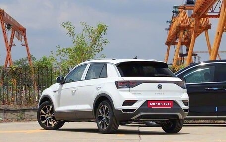 Volkswagen T-Roc I, 2025 год, 2 490 000 рублей, 4 фотография