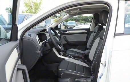 Volkswagen T-Roc I, 2025 год, 2 490 000 рублей, 11 фотография