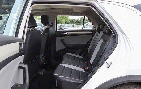 Volkswagen T-Roc I, 2025 год, 2 490 000 рублей, 12 фотография